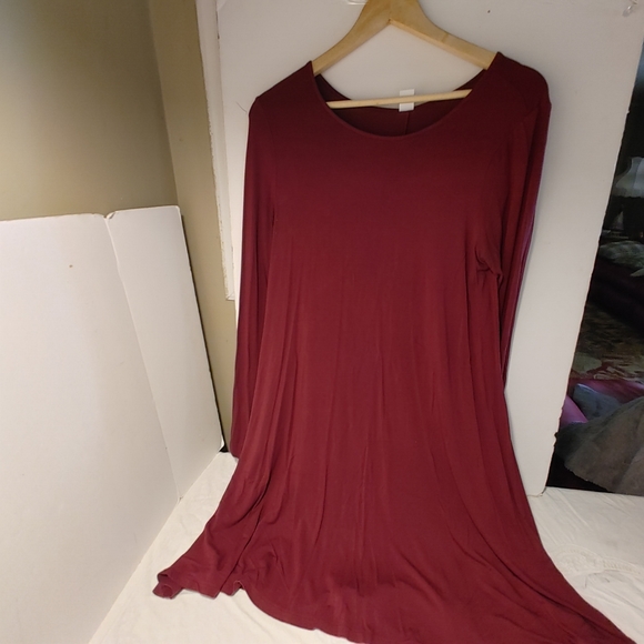 Burgundy Flowing Long Sleeves Dress Size M Old Navy Rayon Spandex - Picture 2 of 7